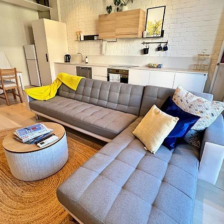 Industrial Yet Modern, 1Bd 1Bth Apt - Woden Phillip Bagian luar foto