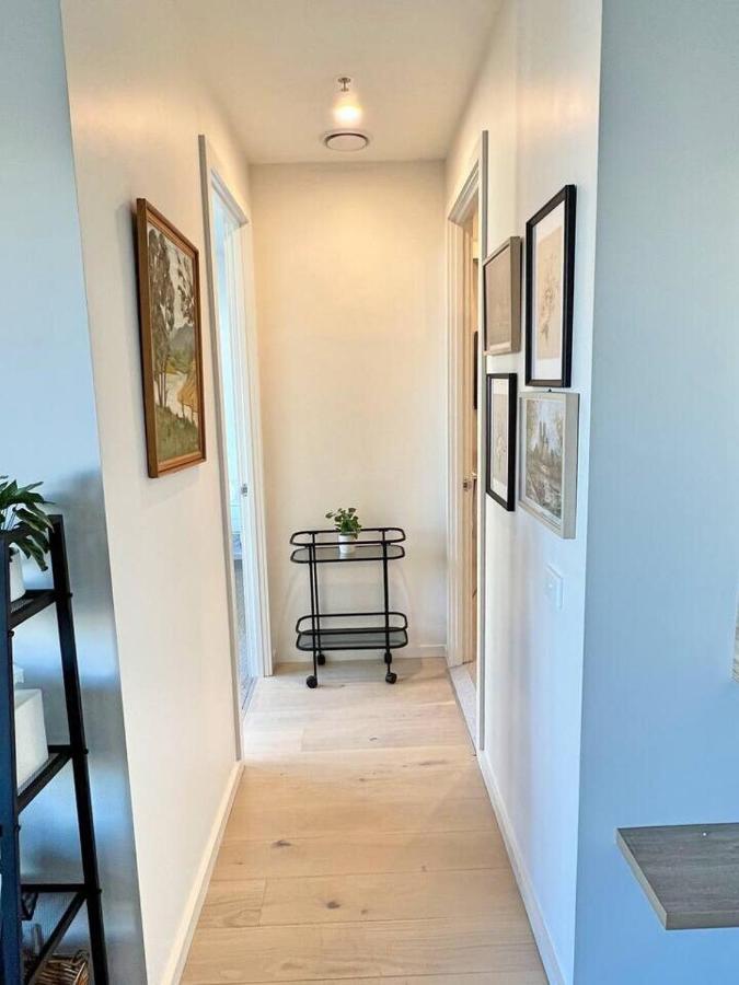 Industrial Yet Modern, 1Bd 1Bth Apt - Woden Phillip Bagian luar foto