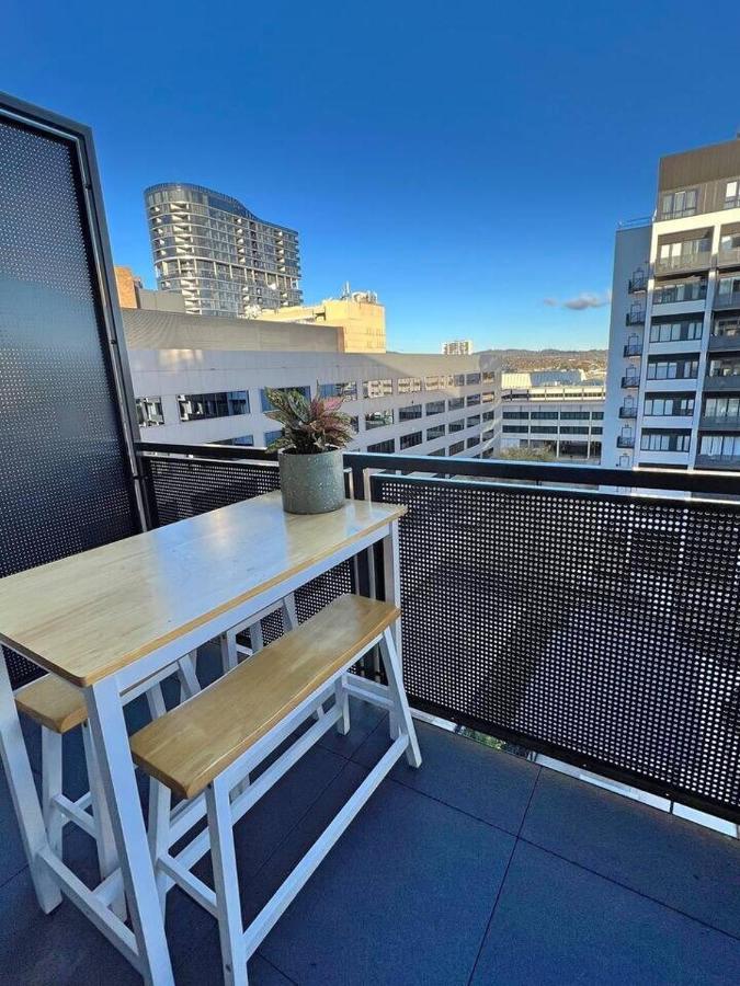Industrial Yet Modern, 1Bd 1Bth Apt - Woden Phillip Bagian luar foto