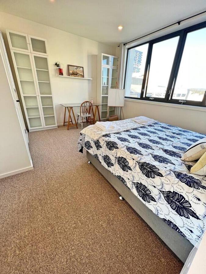 Industrial Yet Modern, 1Bd 1Bth Apt - Woden Phillip Bagian luar foto