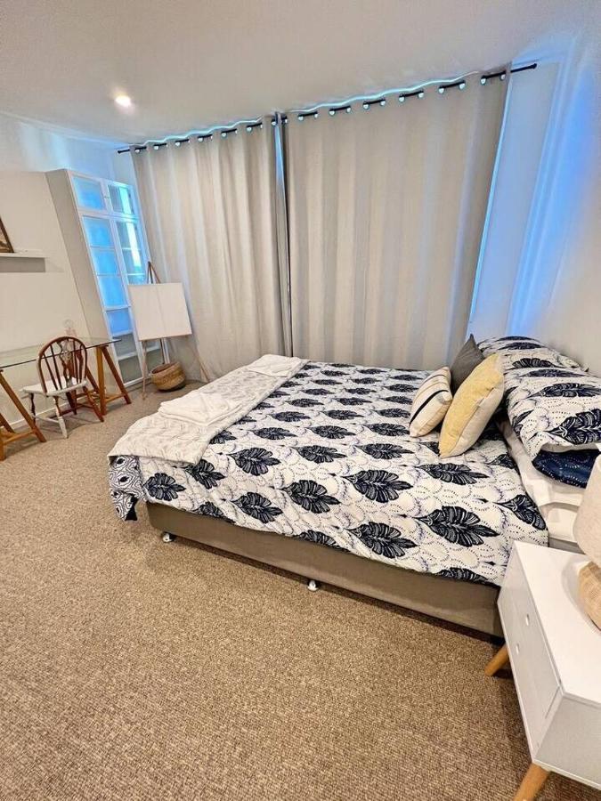 Industrial Yet Modern, 1Bd 1Bth Apt - Woden Phillip Bagian luar foto
